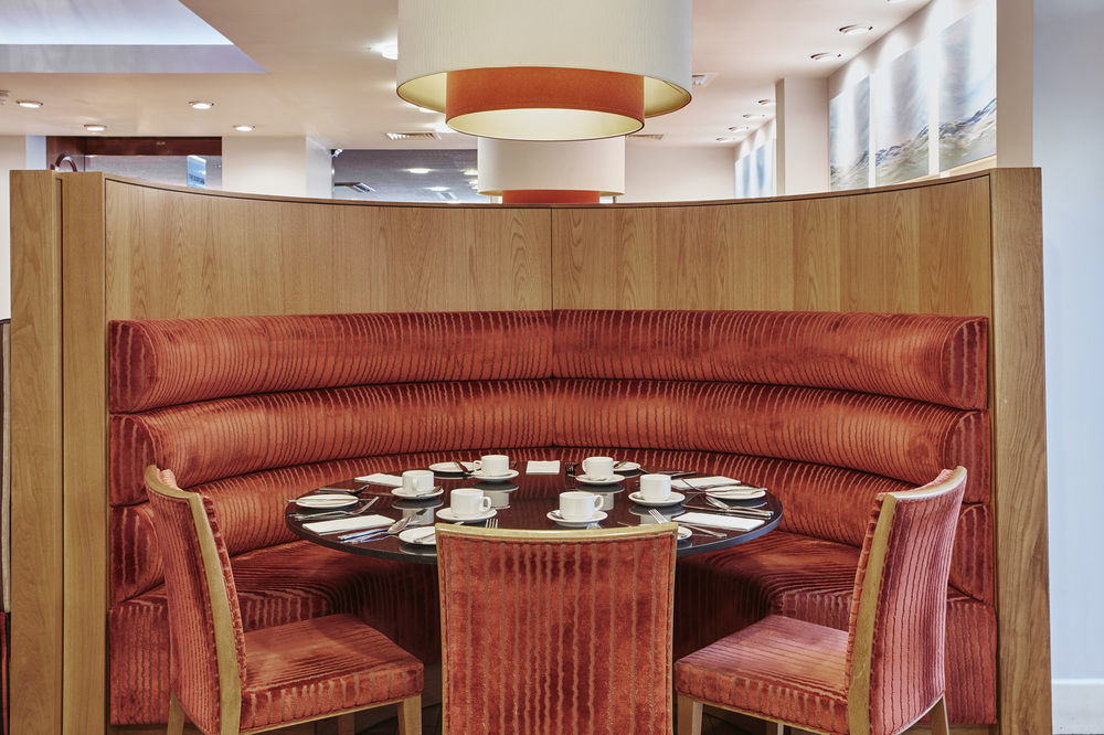 Leonardo Hotel Cheltenham Bagian luar foto