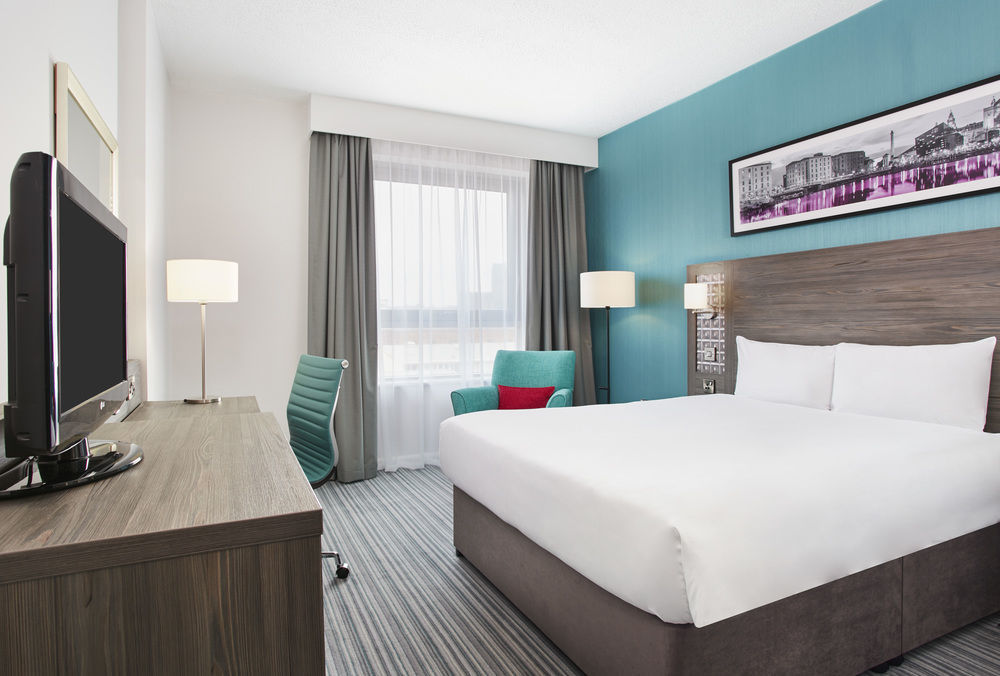 Leonardo Hotel Cheltenham Bagian luar foto