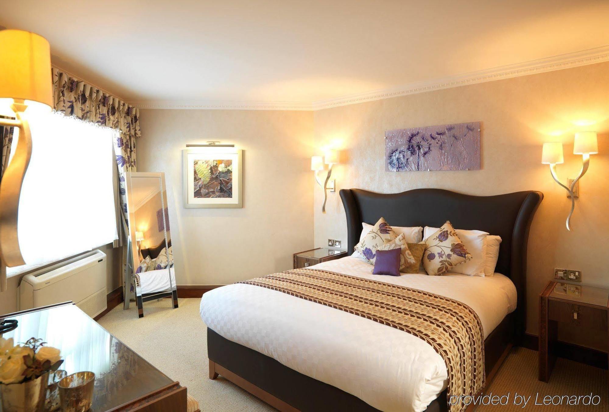 Leonardo Hotel Cheltenham Bagian luar foto