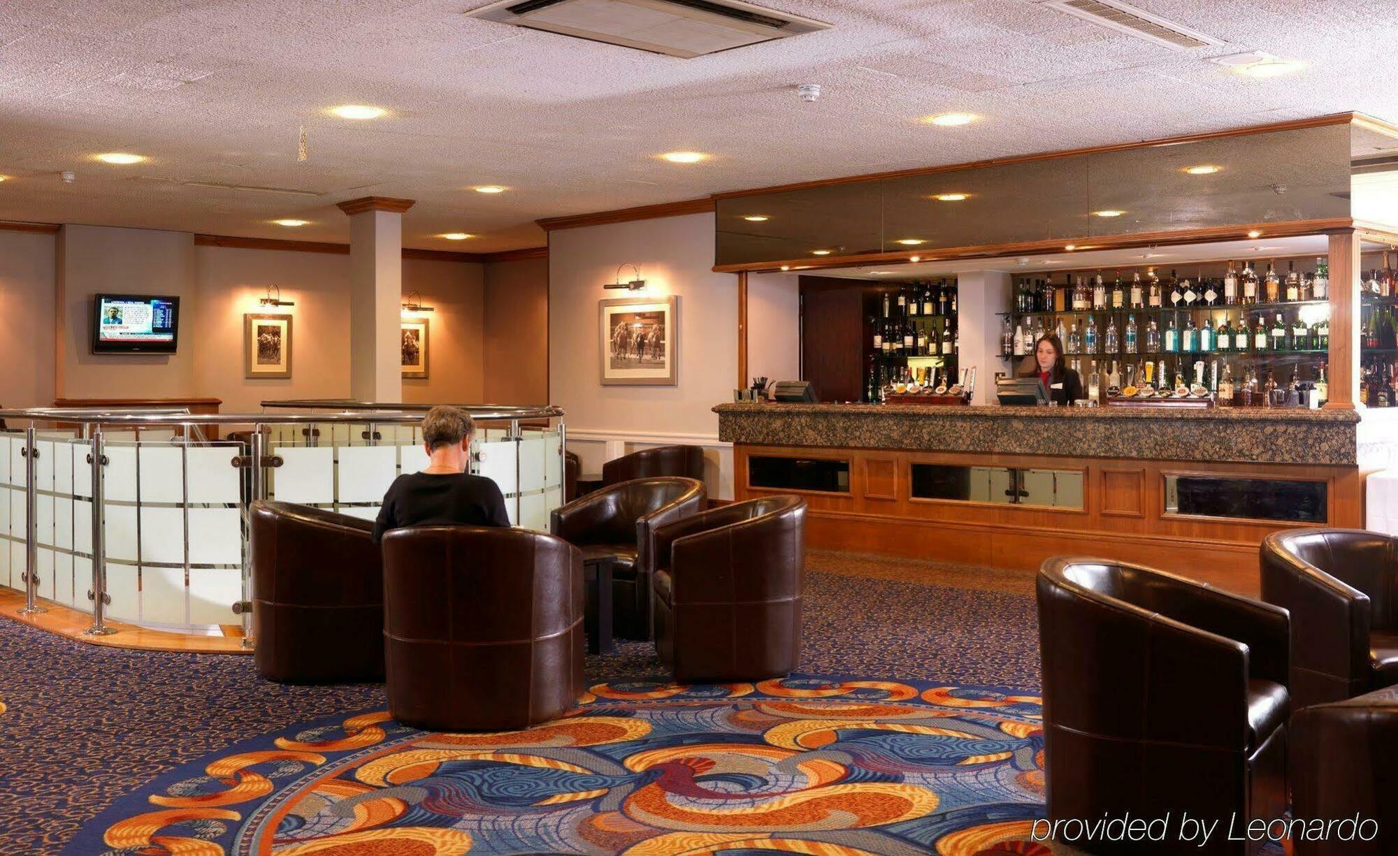 Leonardo Hotel Cheltenham Bagian luar foto